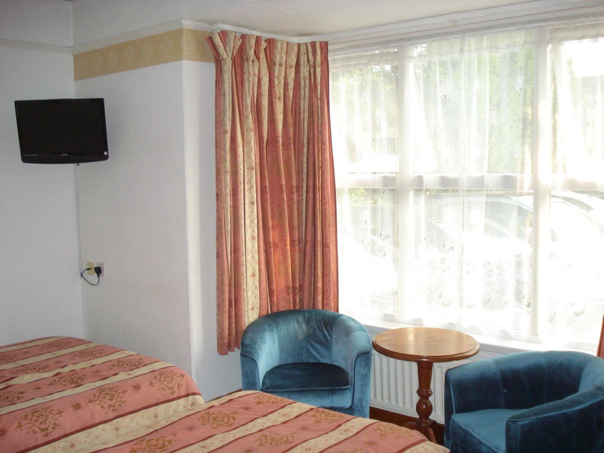 Masslink Guest House Horley Exteriör bild